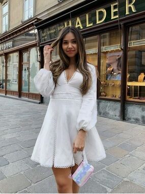 White Long-Sleeve V-Neck Mini Dress Zimmerman vibes